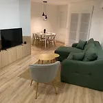 42 Apartment *