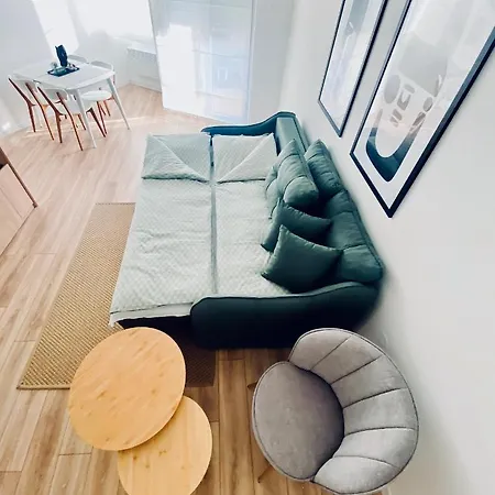42 Apartment